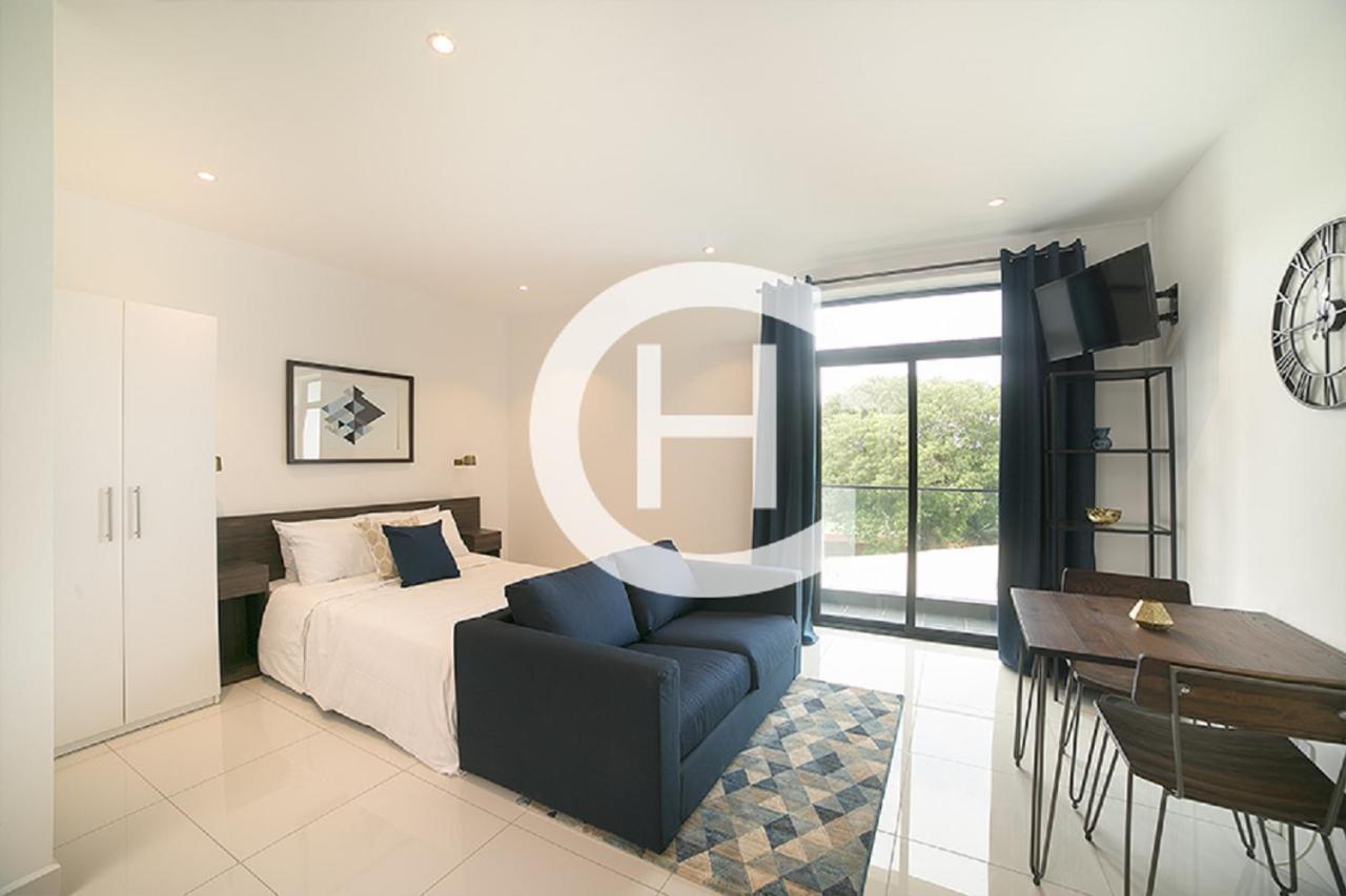 Embassy Gardens By Clifton Homes Akra Zewnętrze zdjęcie