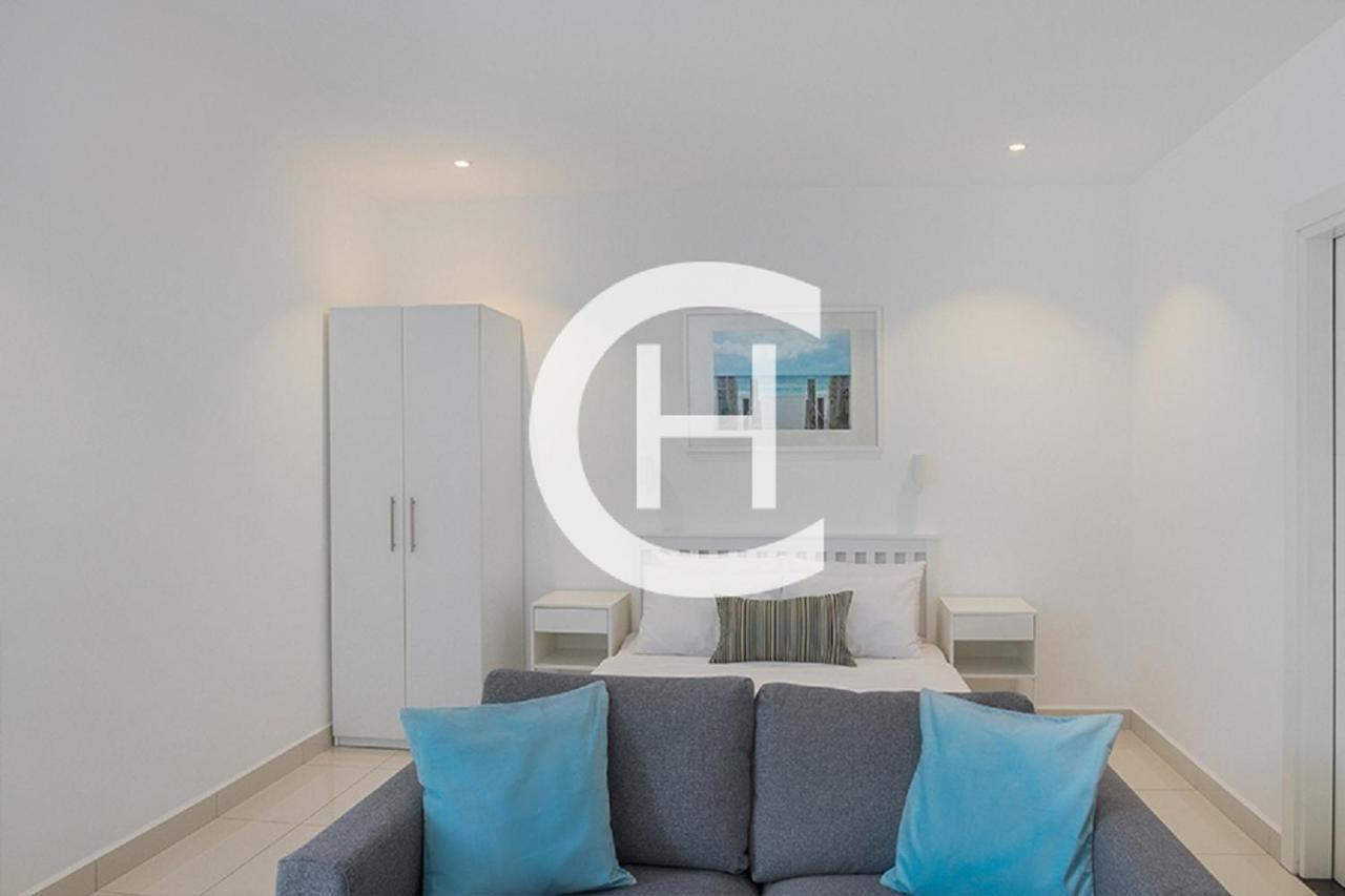 Embassy Gardens By Clifton Homes Akra Zewnętrze zdjęcie