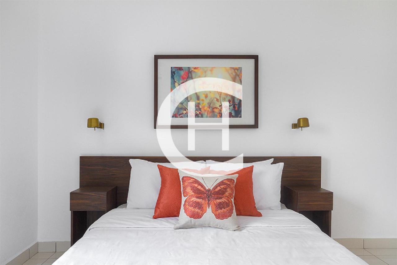 Embassy Gardens By Clifton Homes Akra Zewnętrze zdjęcie